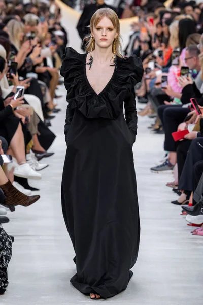 Look 69